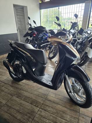 HONDA SH 150i DLX HONDA SH 150i DLX